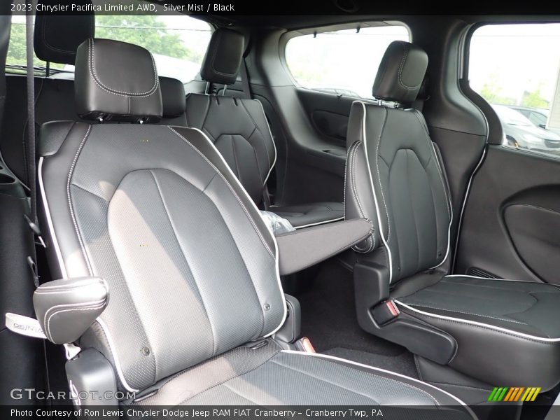 Silver Mist / Black 2023 Chrysler Pacifica Limited AWD