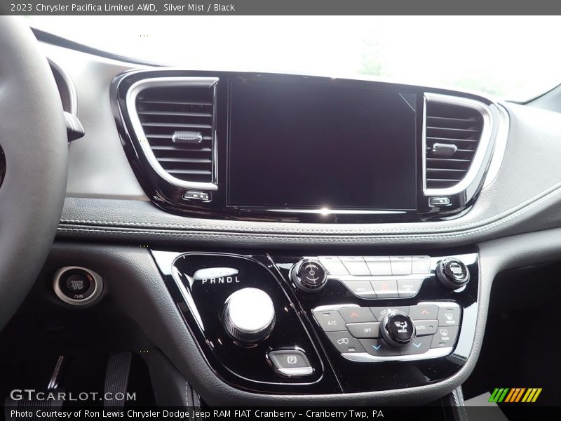 Silver Mist / Black 2023 Chrysler Pacifica Limited AWD
