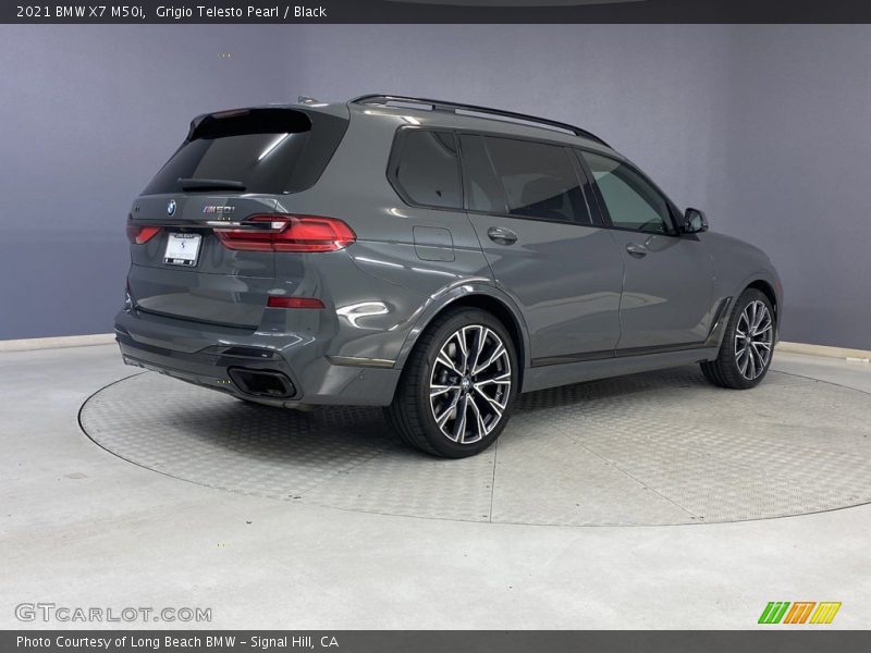 Grigio Telesto Pearl / Black 2021 BMW X7 M50i