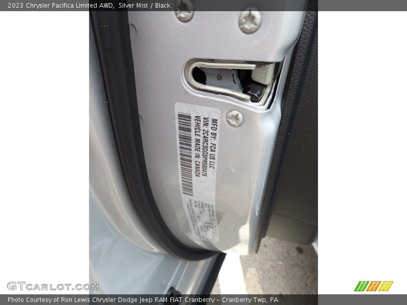 Silver Mist / Black 2023 Chrysler Pacifica Limited AWD