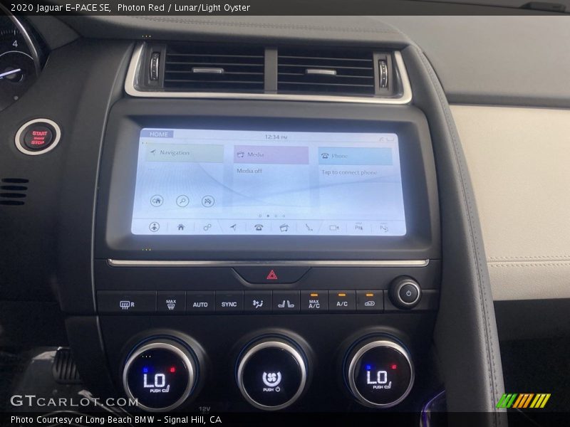 Photon Red / Lunar/Light Oyster 2020 Jaguar E-PACE SE