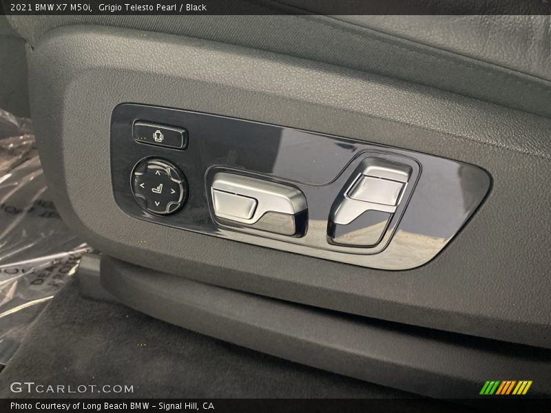 Grigio Telesto Pearl / Black 2021 BMW X7 M50i