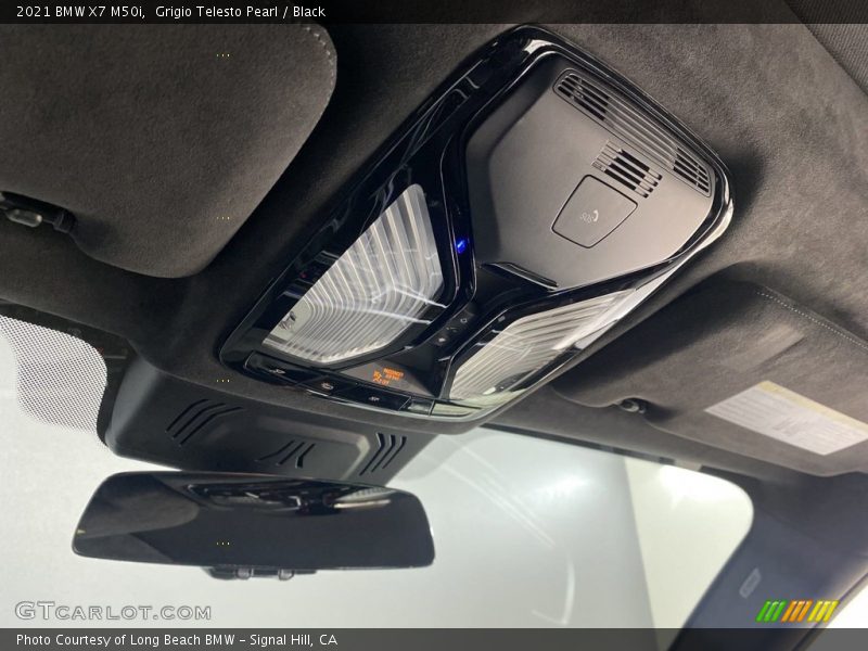 Grigio Telesto Pearl / Black 2021 BMW X7 M50i