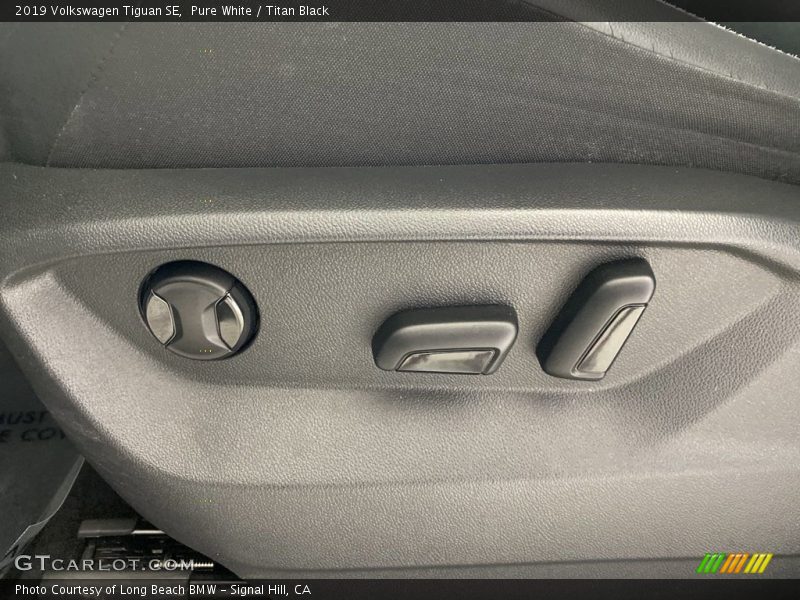 Controls of 2019 Tiguan SE