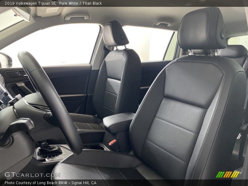 Front Seat of 2019 Tiguan SE