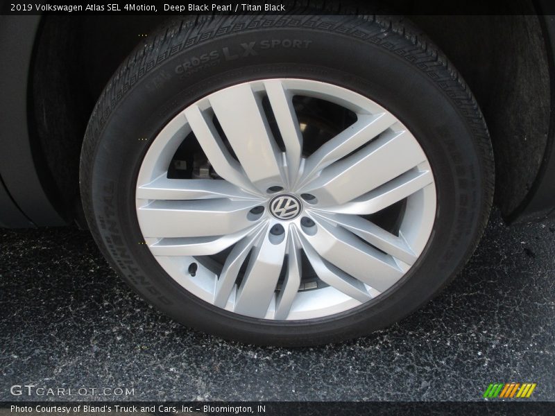 Deep Black Pearl / Titan Black 2019 Volkswagen Atlas SEL 4Motion