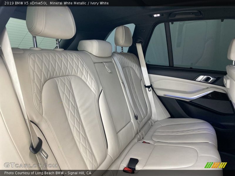 Mineral White Metallic / Ivory White 2019 BMW X5 xDrive50i