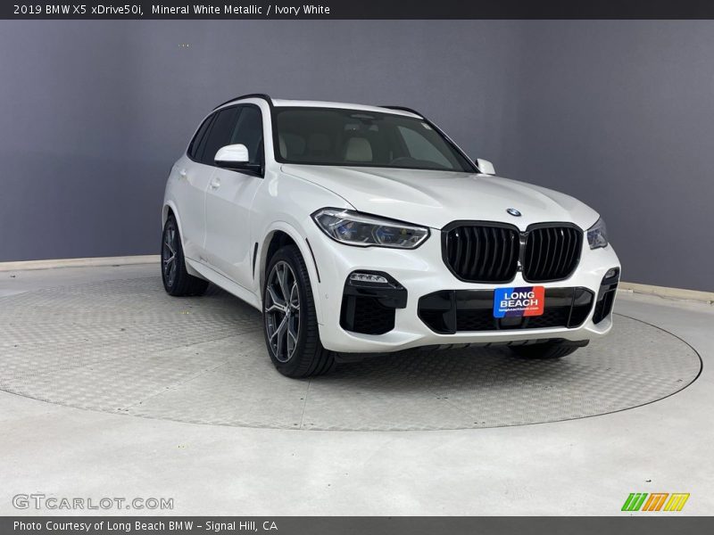 Mineral White Metallic / Ivory White 2019 BMW X5 xDrive50i