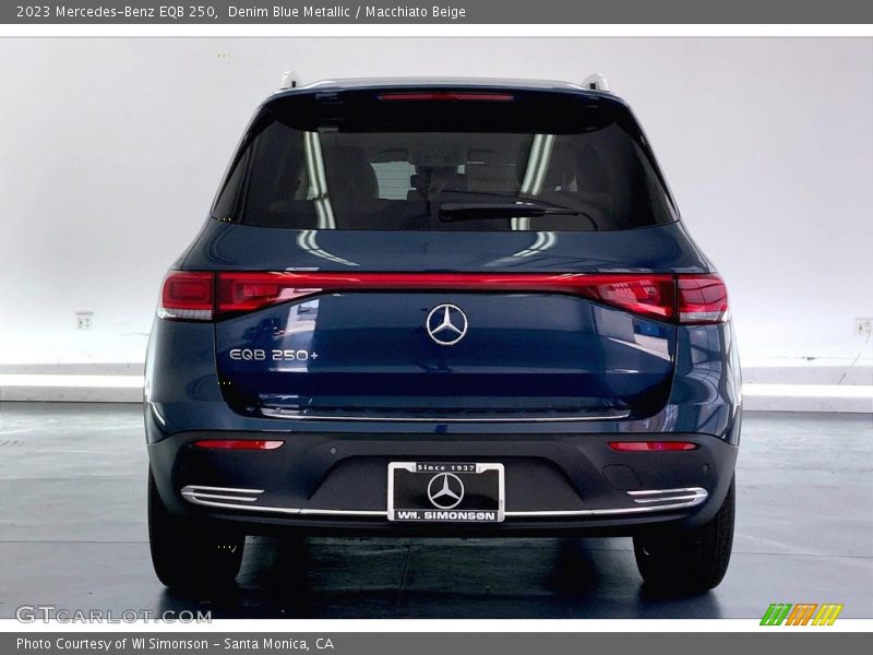 Denim Blue Metallic / Macchiato Beige 2023 Mercedes-Benz EQB 250