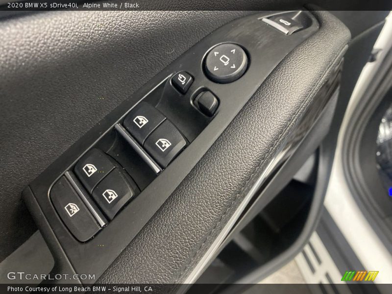 Alpine White / Black 2020 BMW X5 sDrive40i