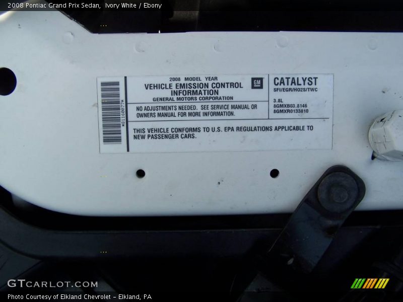Ivory White / Ebony 2008 Pontiac Grand Prix Sedan