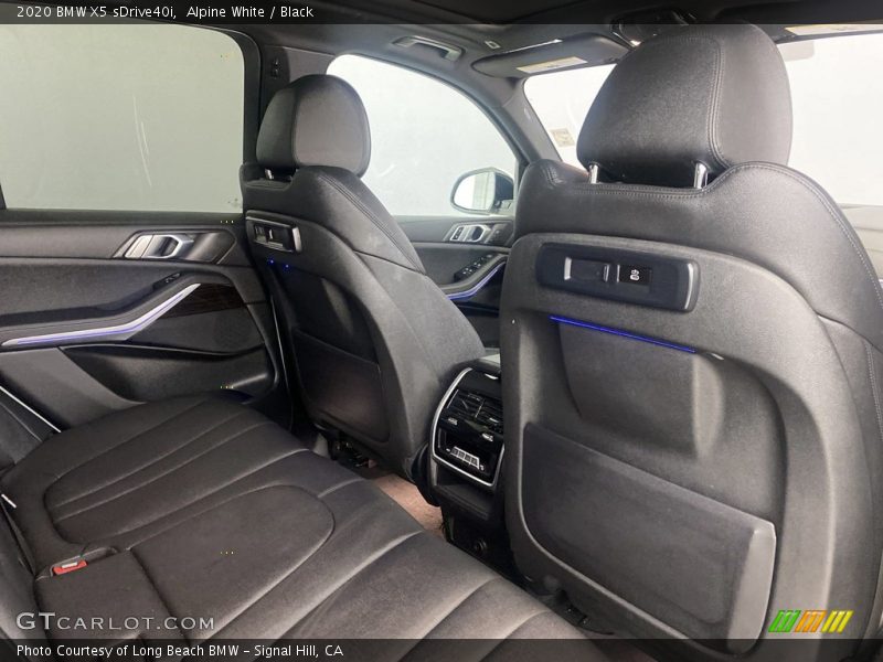 Alpine White / Black 2020 BMW X5 sDrive40i