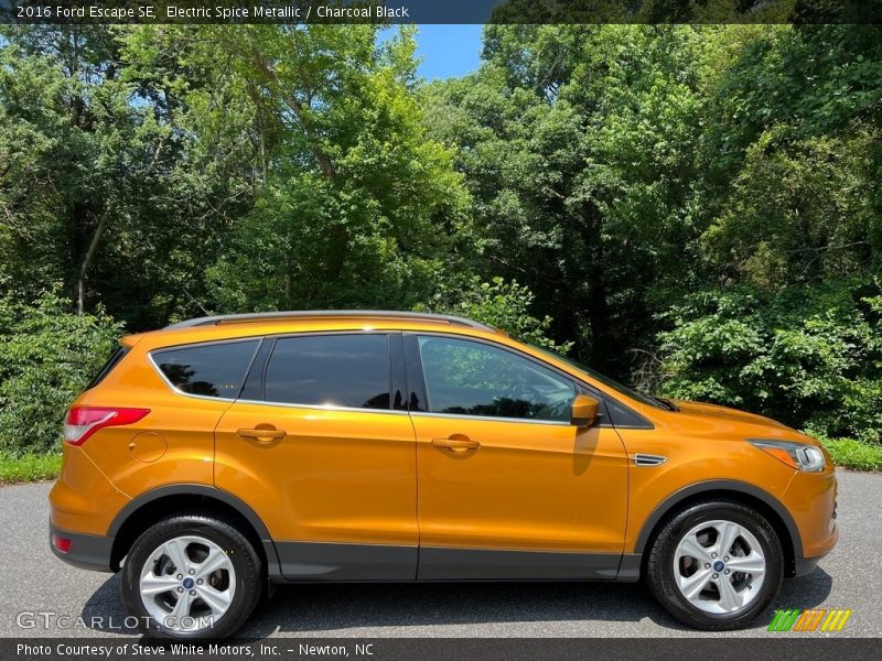  2016 Escape SE Electric Spice Metallic