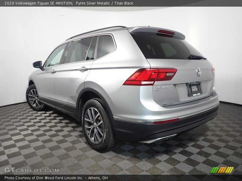 Pyrite Silver Metallic / Titan Black 2020 Volkswagen Tiguan SE 4MOTION