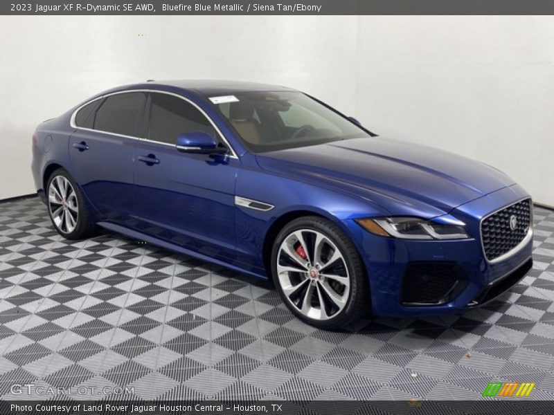 Front 3/4 View of 2023 XF R-Dynamic SE AWD