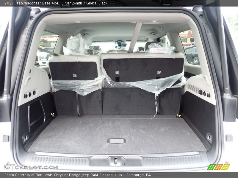  2023 Wagoneer Base 4x4 Trunk