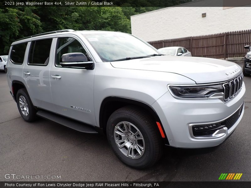 Front 3/4 View of 2023 Wagoneer Base 4x4