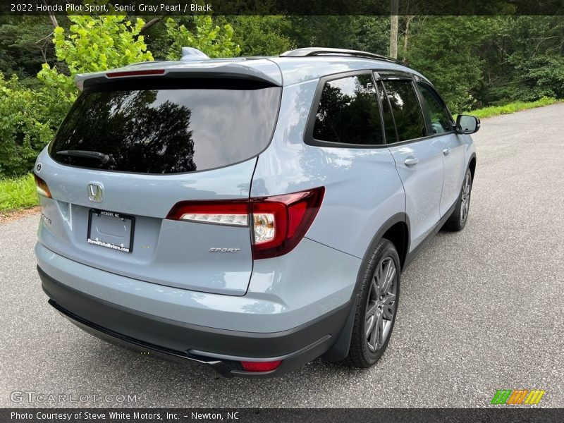 Sonic Gray Pearl / Black 2022 Honda Pilot Sport