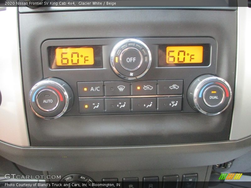 Glacier White / Beige 2020 Nissan Frontier SV King Cab 4x4