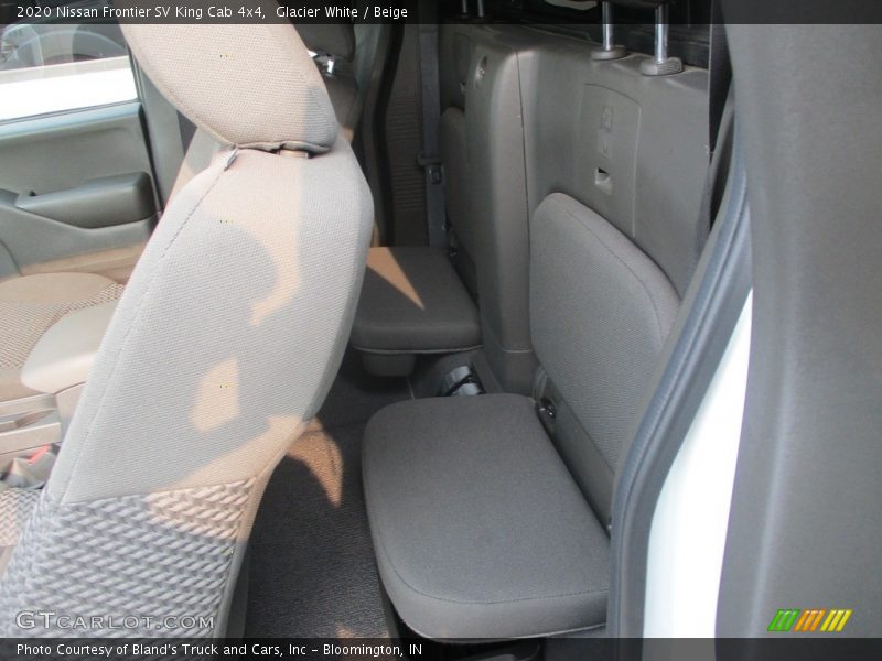 Glacier White / Beige 2020 Nissan Frontier SV King Cab 4x4
