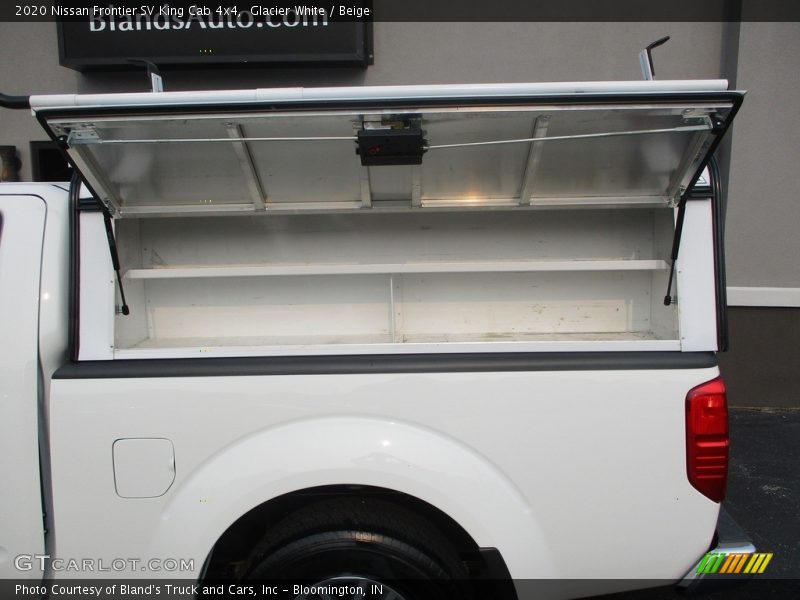 Glacier White / Beige 2020 Nissan Frontier SV King Cab 4x4