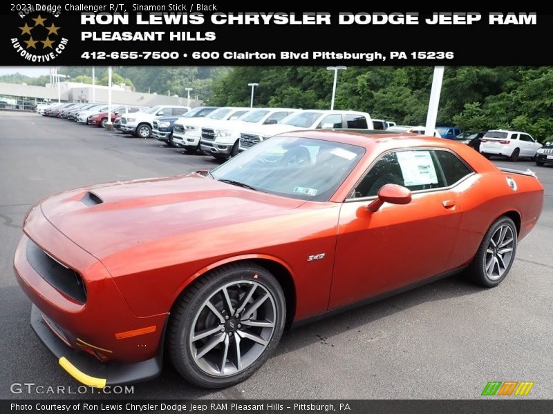 Sinamon Stick / Black 2023 Dodge Challenger R/T