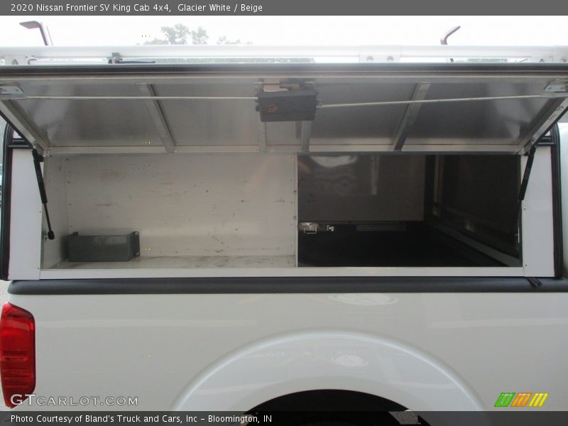 Glacier White / Beige 2020 Nissan Frontier SV King Cab 4x4