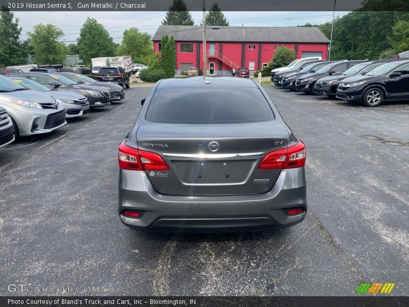 Gun Metallic / Charcoal 2019 Nissan Sentra S