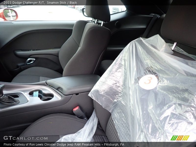 Sinamon Stick / Black 2023 Dodge Challenger R/T