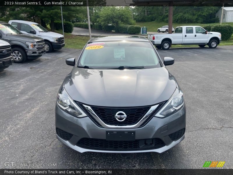 Gun Metallic / Charcoal 2019 Nissan Sentra S