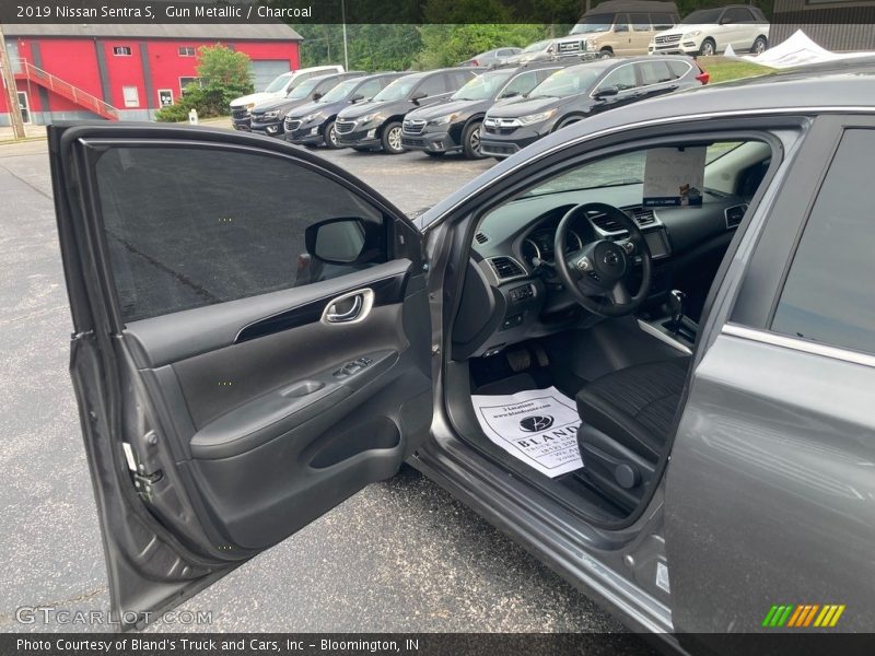 Gun Metallic / Charcoal 2019 Nissan Sentra S