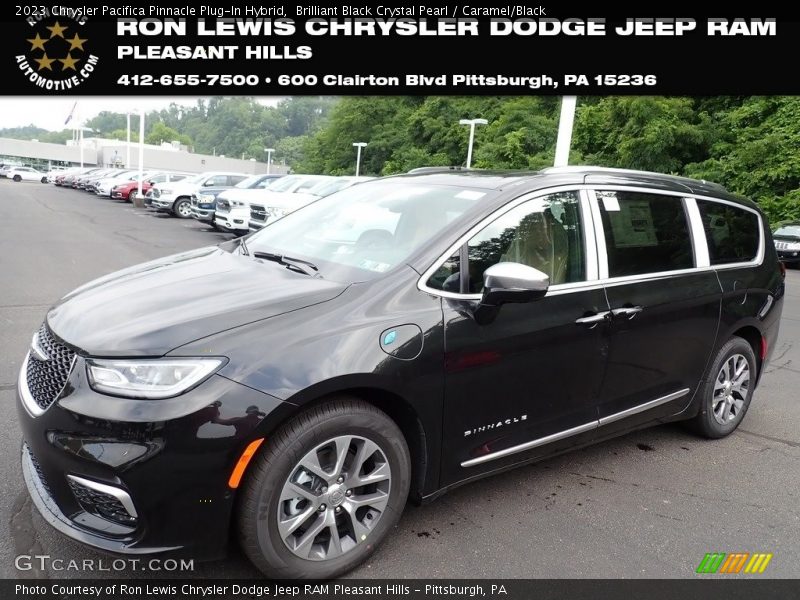 Brilliant Black Crystal Pearl / Caramel/Black 2023 Chrysler Pacifica Pinnacle Plug-In Hybrid