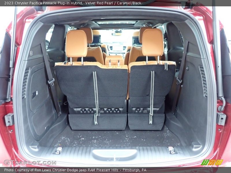  2023 Pacifica Pinnacle Plug-In Hybrid Trunk