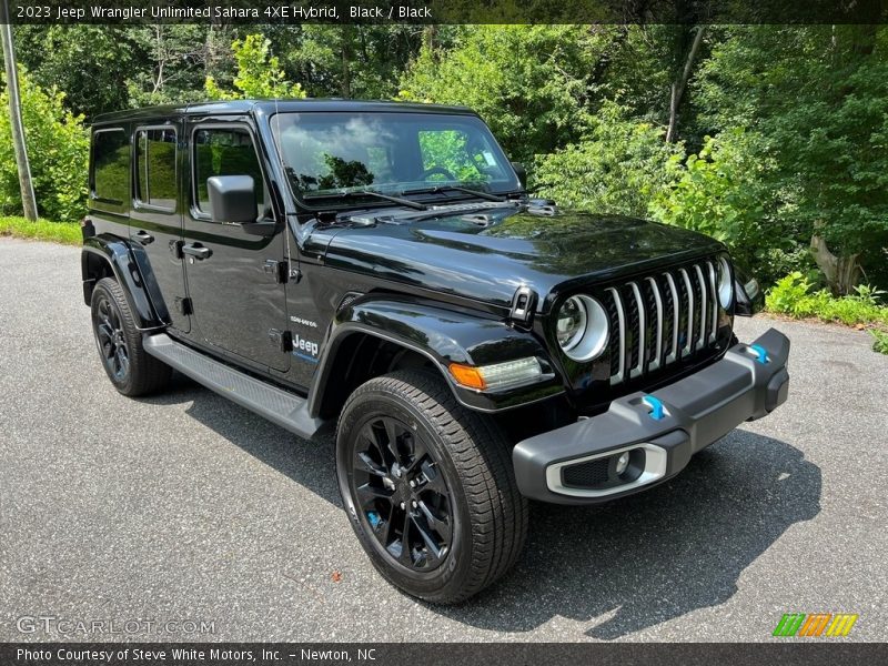 Front 3/4 View of 2023 Wrangler Unlimited Sahara 4XE Hybrid