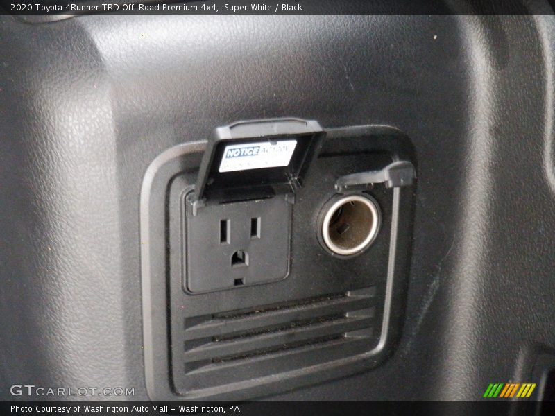 Super White / Black 2020 Toyota 4Runner TRD Off-Road Premium 4x4