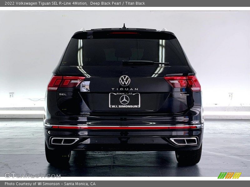 Deep Black Pearl / Titan Black 2022 Volkswagen Tiguan SEL R-Line 4Motion