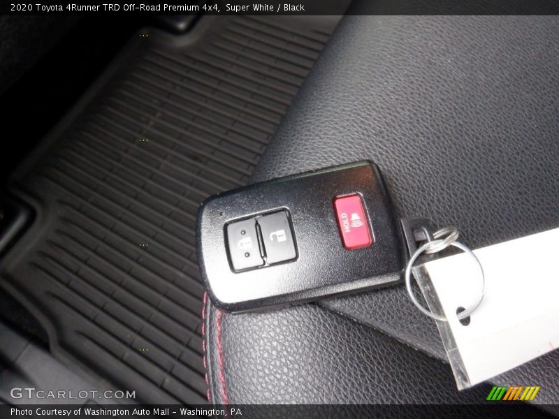 Super White / Black 2020 Toyota 4Runner TRD Off-Road Premium 4x4