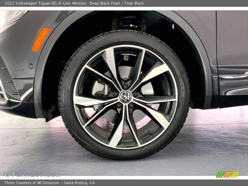  2022 Tiguan SEL R-Line 4Motion Wheel