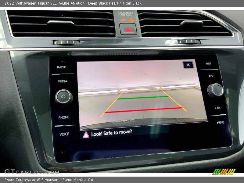 Controls of 2022 Tiguan SEL R-Line 4Motion