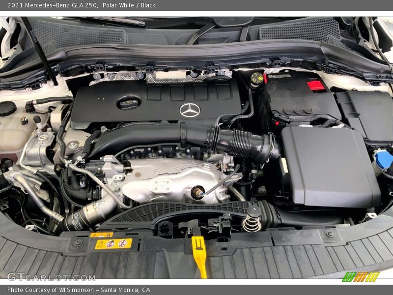 Polar White / Black 2021 Mercedes-Benz GLA 250