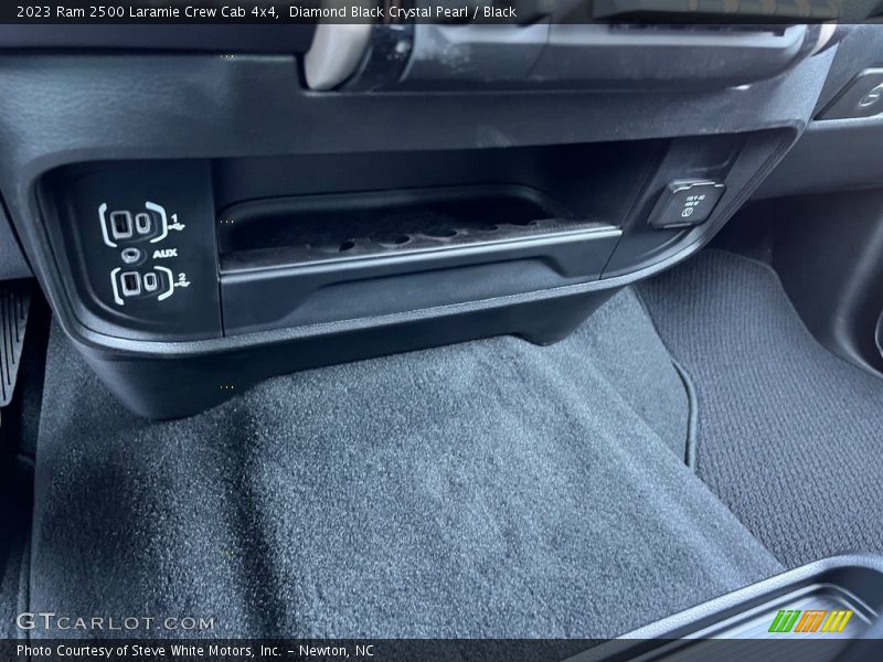 Diamond Black Crystal Pearl / Black 2023 Ram 2500 Laramie Crew Cab 4x4