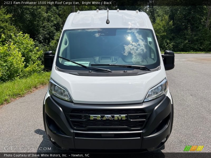 Bright White / Black 2023 Ram ProMaster 1500 High Roof Cargo Van