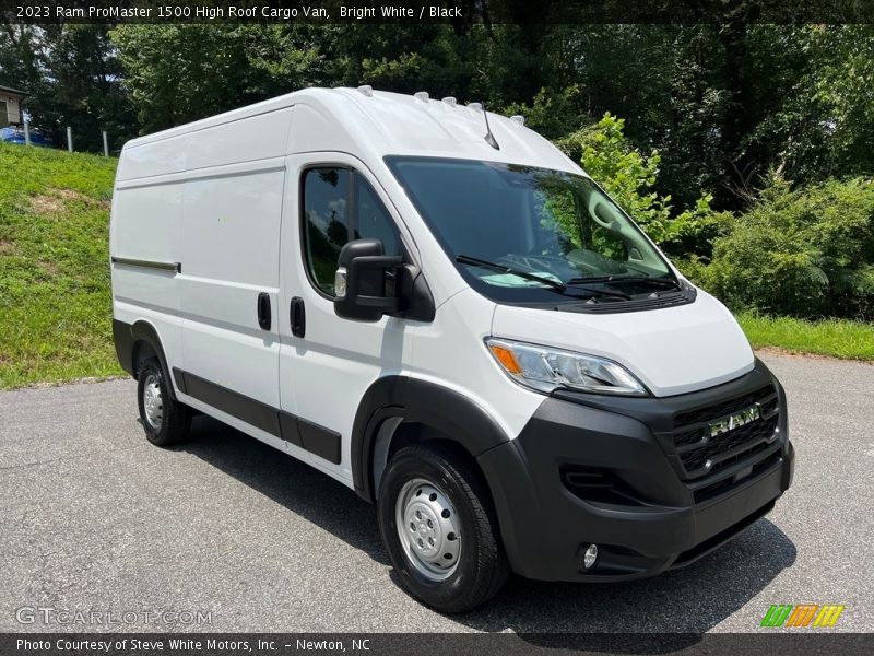 Bright White / Black 2023 Ram ProMaster 1500 High Roof Cargo Van