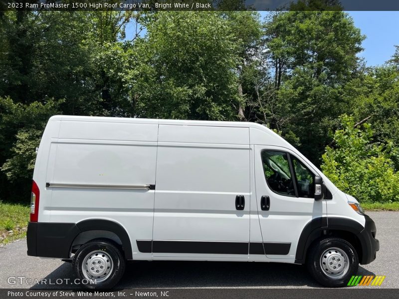 Bright White / Black 2023 Ram ProMaster 1500 High Roof Cargo Van