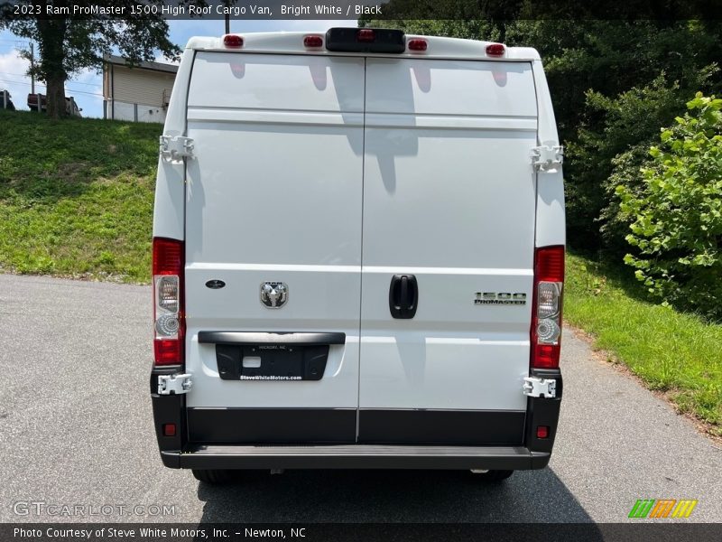 Bright White / Black 2023 Ram ProMaster 1500 High Roof Cargo Van