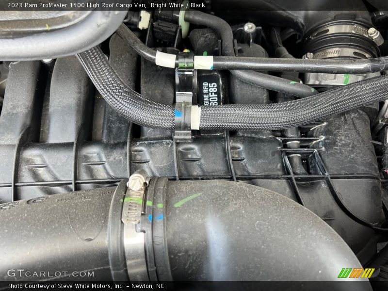 Bright White / Black 2023 Ram ProMaster 1500 High Roof Cargo Van