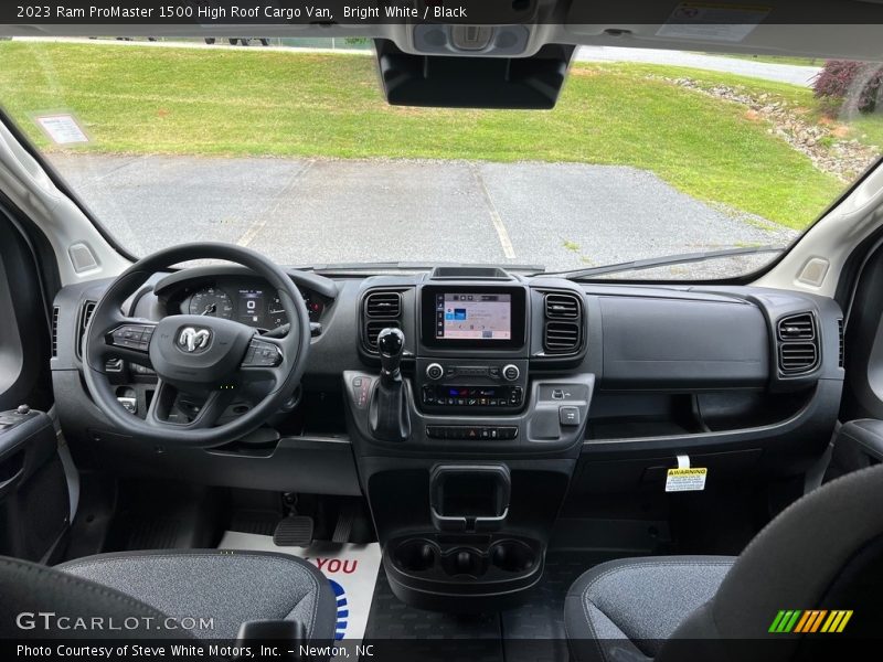 Bright White / Black 2023 Ram ProMaster 1500 High Roof Cargo Van