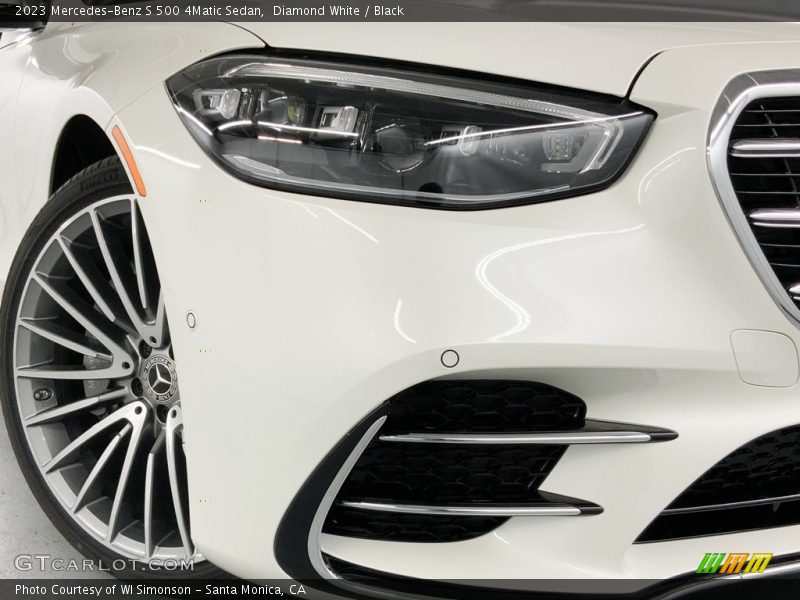 Diamond White / Black 2023 Mercedes-Benz S 500 4Matic Sedan