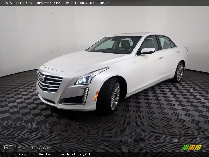 Crystal White Tricoat / Light Platinum 2019 Cadillac CTS Luxury AWD