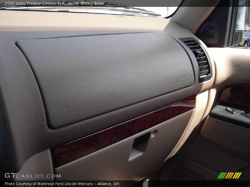 Alpine White / Beige 2000 Isuzu Trooper Limited 4x4